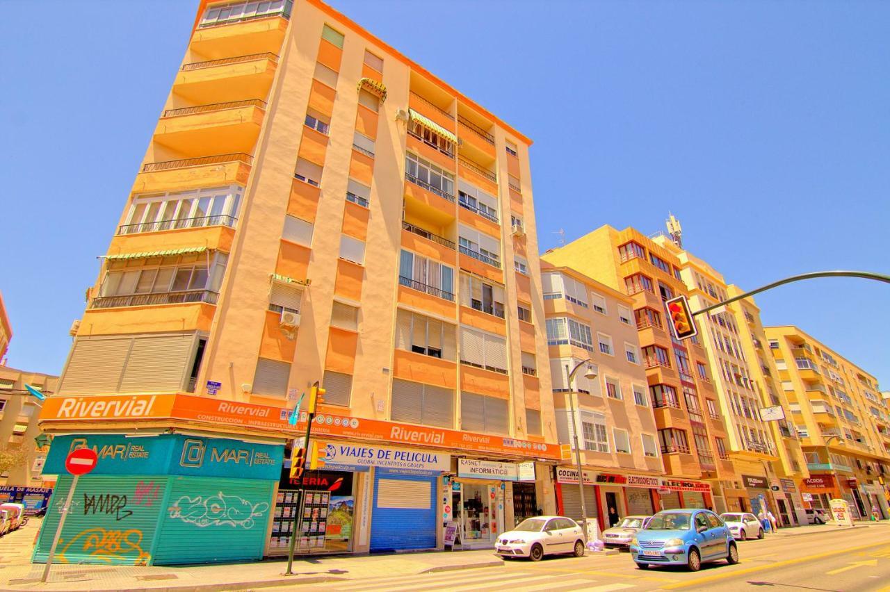Low Cost Rooms Malaga River エクステリア 写真